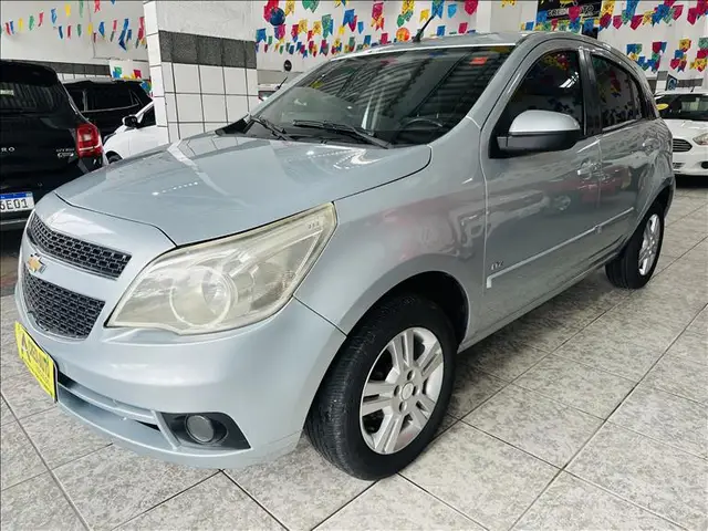 Carro Chevrolet Agile 2011 LTZ 1.4 8V (Flex)