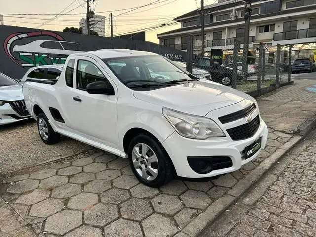 Carro Chevrolet Montana 2019 LS 1.4 (Flex)