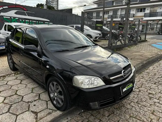 Carro Chevrolet Astra Hatch 2011 Advantage 2.0 (Flex)