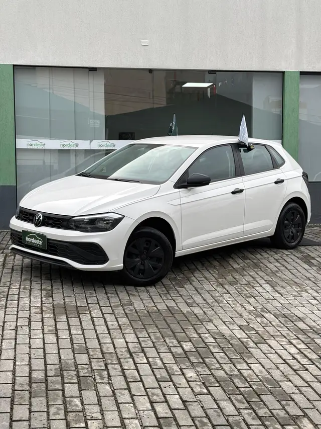 Carro Volkswagen Polo 2024 Track 1.0 Flex 12V 5p