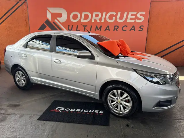 Carro Chevrolet Cobalt 2017 LTZ 1.8 8V (Flex)