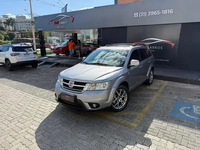 Fiat Freemont 2.4 16V Emotion (Aut)