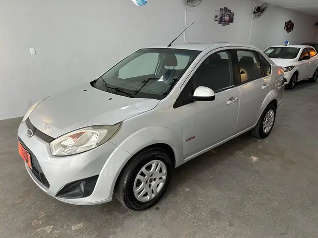 Carro Ford Fiesta Sedan 2012 1.6 (Flex)