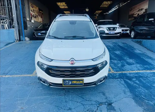 Carro Fiat Toro 2019 Volcano 2.0 diesel AT9 4x4