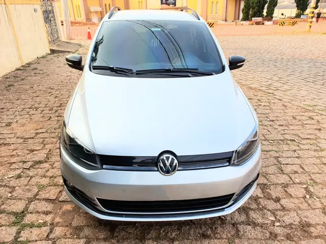Carro Volkswagen Fox 2017 1.0 MPI Track (Flex)
