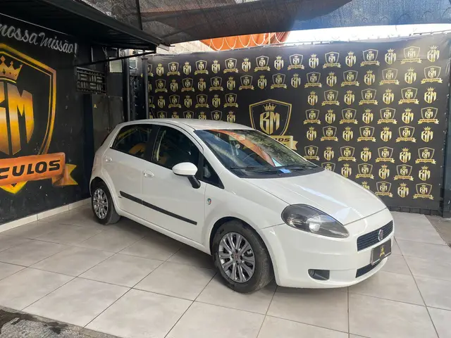 Carro Fiat Punto 2012 Attractive 1.4 (Flex)