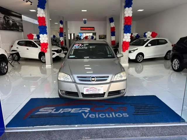 Carro Chevrolet Astra Sedan 2010 Advantage 2.0 (Flex)