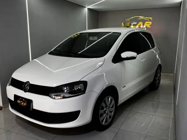 Carro Volkswagen Fox 2013 1.0 TEC (Flex) 4p