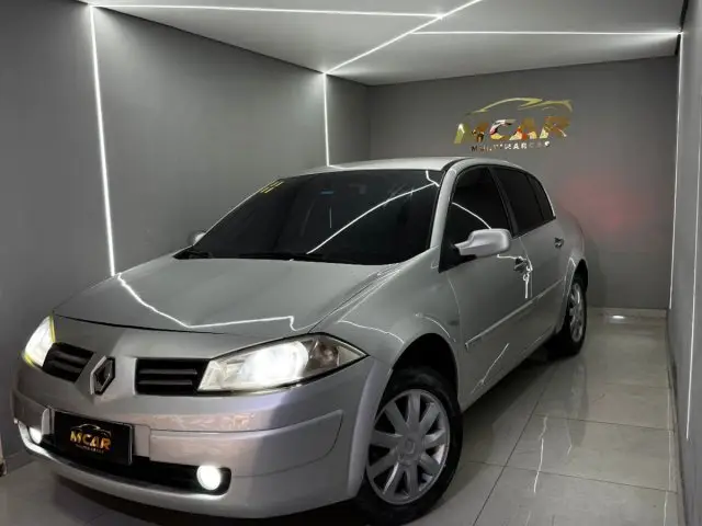 Renault Megane Sedan Mégane Sedan Dynamique 1.6 16V (flex)