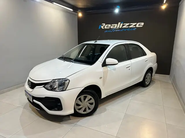 Carro Toyota Etios 2018 XS 1.5 (Aut) (Flex)