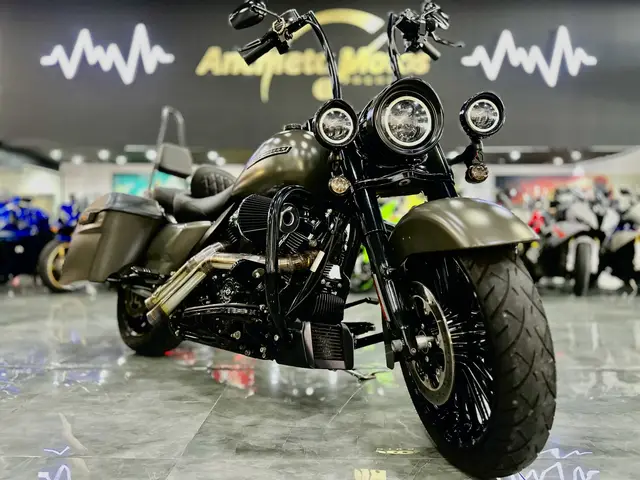 Carro Harley-Davidson Road King Special FLHRXS 2018 ROAD KING SPECIAL FLHRXS
