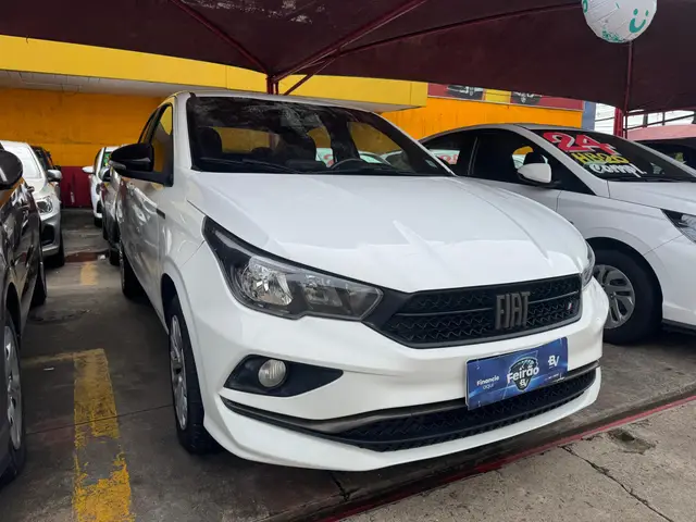 Carro Fiat Cronos 2022 Drive 1.3 S-Design (Flex)