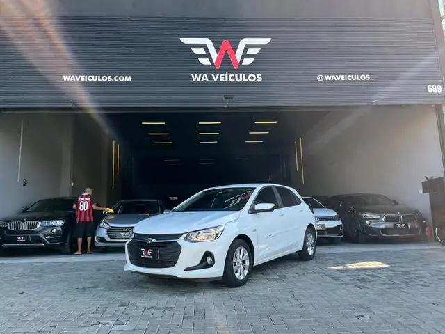 Carro Chevrolet Onix Plus 2020 1.0 LTZ Turbo Flex (Aut)