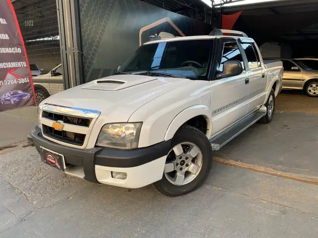 Carro Chevrolet S10 Cabine Dupla 2010 S10 Executive 4x2 2.4 (Flex) (Cab Dupla)