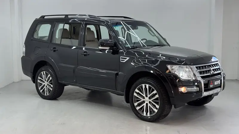 Mitsubishi Pajero Full 3.2 DI-D 3D HPE 4WD