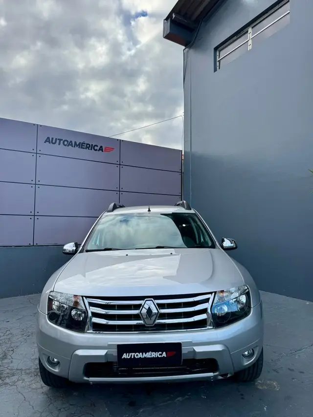 Carro Renault Duster 2014 2.0 16V Dynamique (Flex)