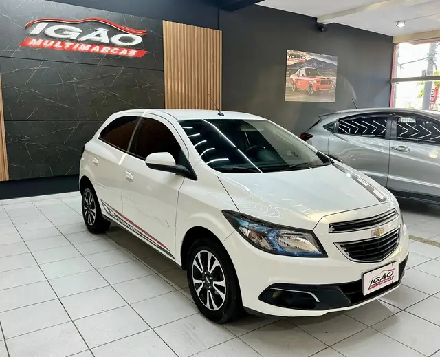 Carro Chevrolet Onix 2016 1.4 LTZ SPE/4 (Aut)
