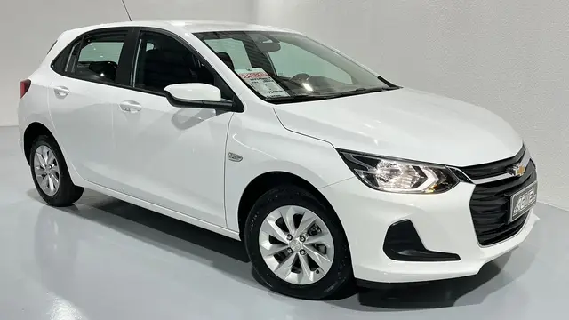 Carro Chevrolet Onix 2023 LT 1.0