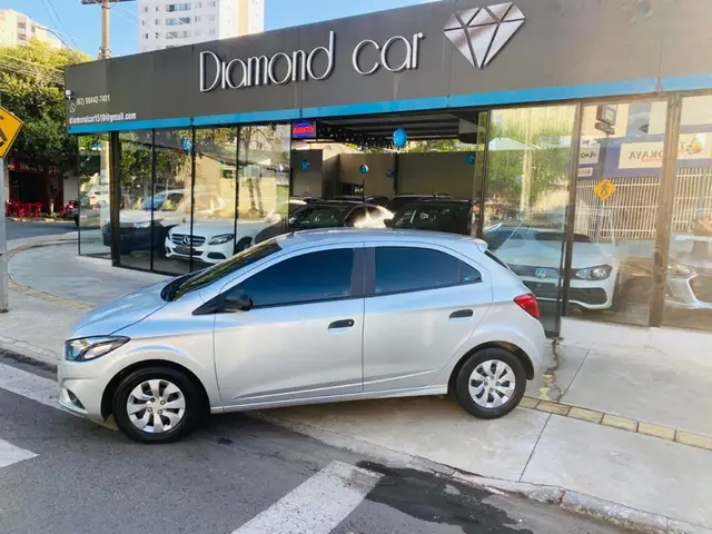 Carro Chevrolet Onix 2020 1.0 (Flex)