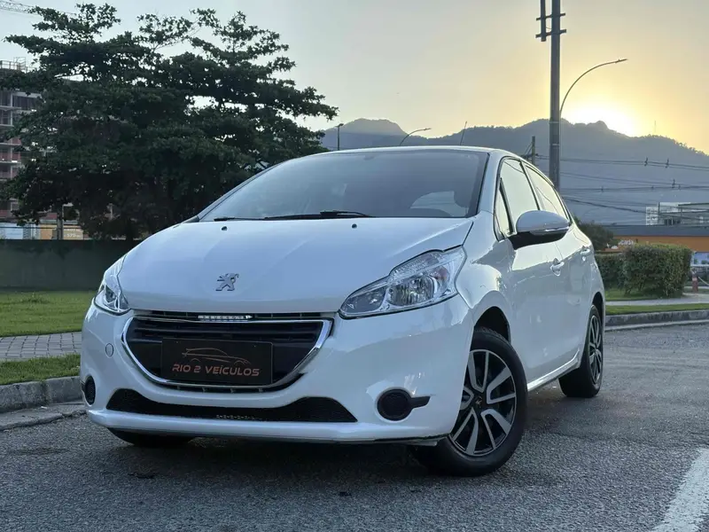 Peugeot 208 Active 1.5 8V (Flex)