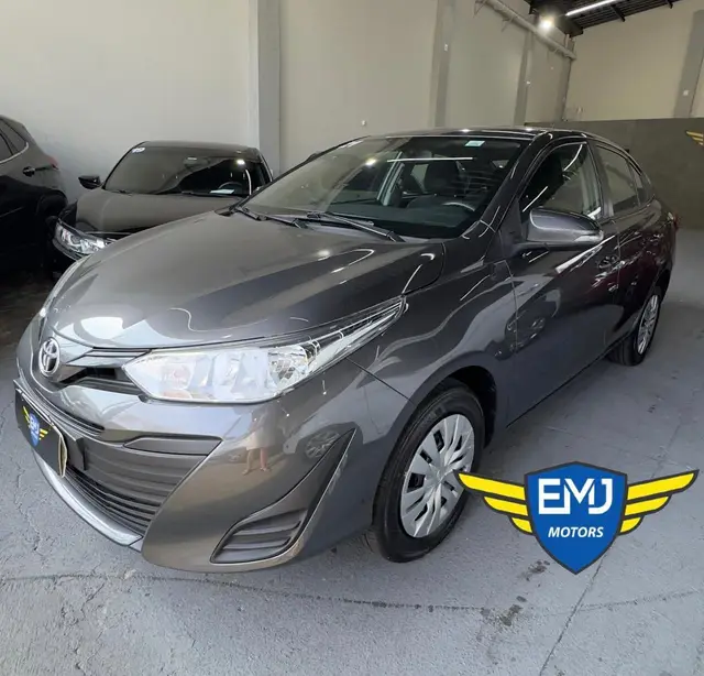 Carro Toyota Yaris 2021 1.5 XL Plus Connect CVT (Flex)