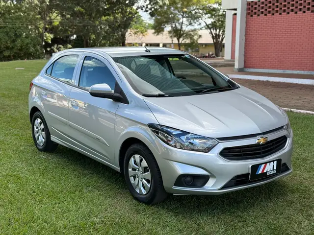 Carro Chevrolet Onix 2018 1.0 LT SPE/4