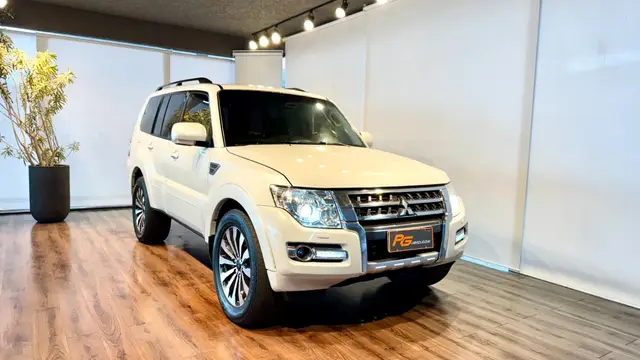 Carro Mitsubishi Pajero Full 2017 3.2 DI-D 5D HPE 4WD