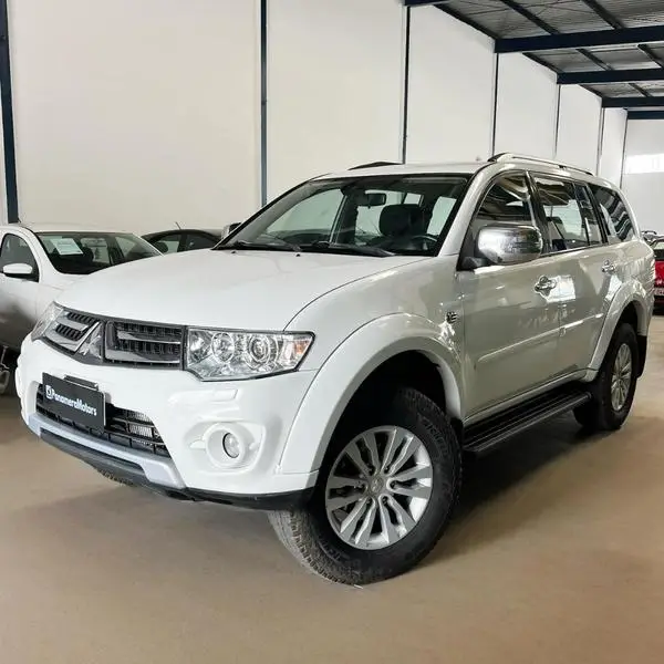 Carro Mitsubishi Pajero Dakar 2014 3.2 4WD (Aut)