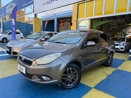 Grand Siena Essence 1.6 16V Dualogic (Flex)