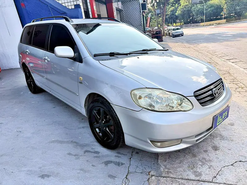Toyota Corolla Fielder 1.8 16V (aut)