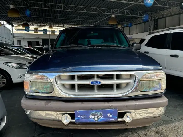 Ford Explorer XLT 4x2 4.0 V6