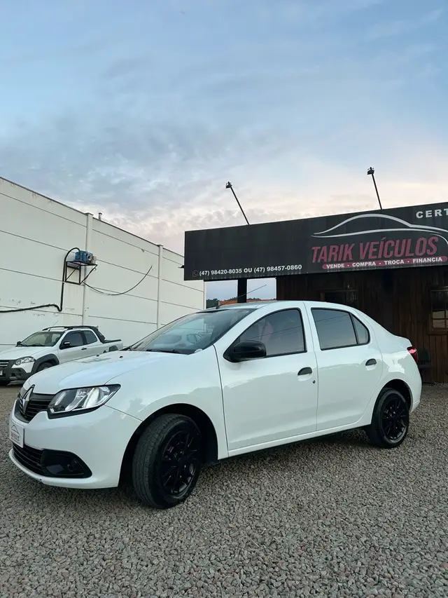 Carro Renault Logan 2016 Authentique 1.0 16V (flex)