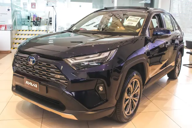Carro Toyota RAV4 2025  SX Connect 2.5 (Híbrido)