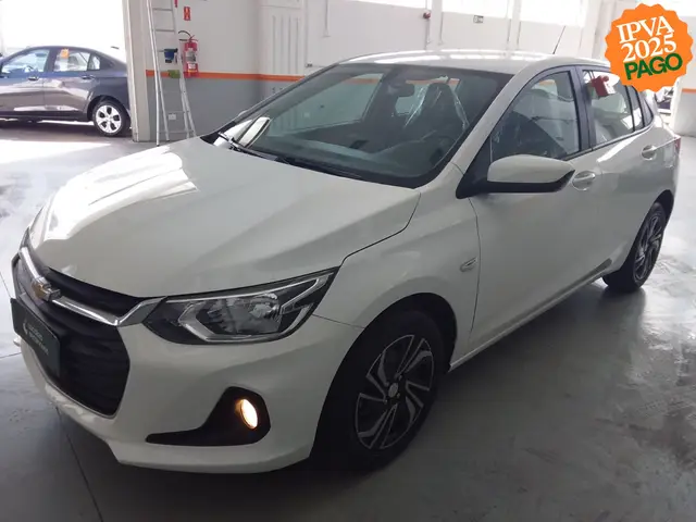 Carro Chevrolet Onix Plus 2024 LT 1.0