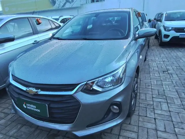 Carro Chevrolet Onix Plus 2025 LT 1.0