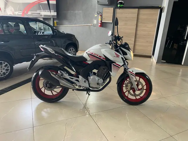 Moto Honda CB 250F Twister 2022 (CBS)