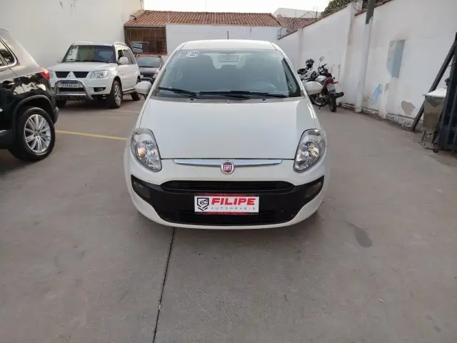 Carro Fiat Punto 2016 Attractive 1.4 (Flex)