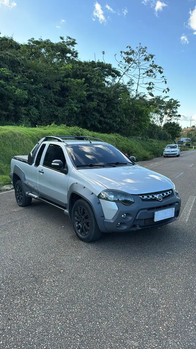 Carro Fiat Strada 2013 Adventure 1.8 16V (Flex) (Cabine Estendida)