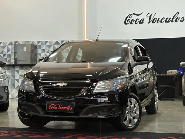 Carro Chevrolet Onix 2013 1.4 LT SPE/4