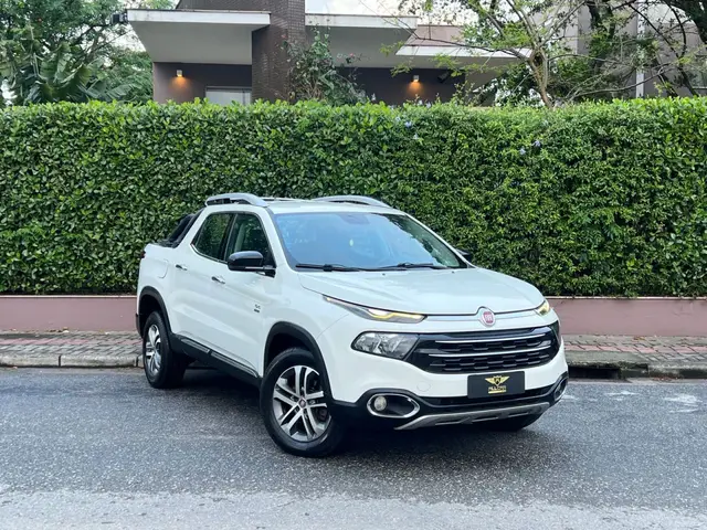 Carro Fiat Toro 2019 Volcano 2.0 diesel AT9 4x4