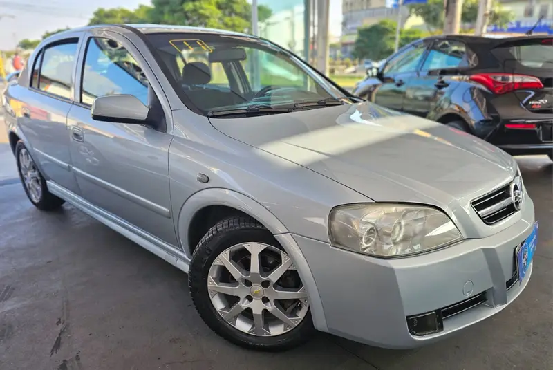 Chevrolet Astra Hatch Advantage 2.0 (Flex)