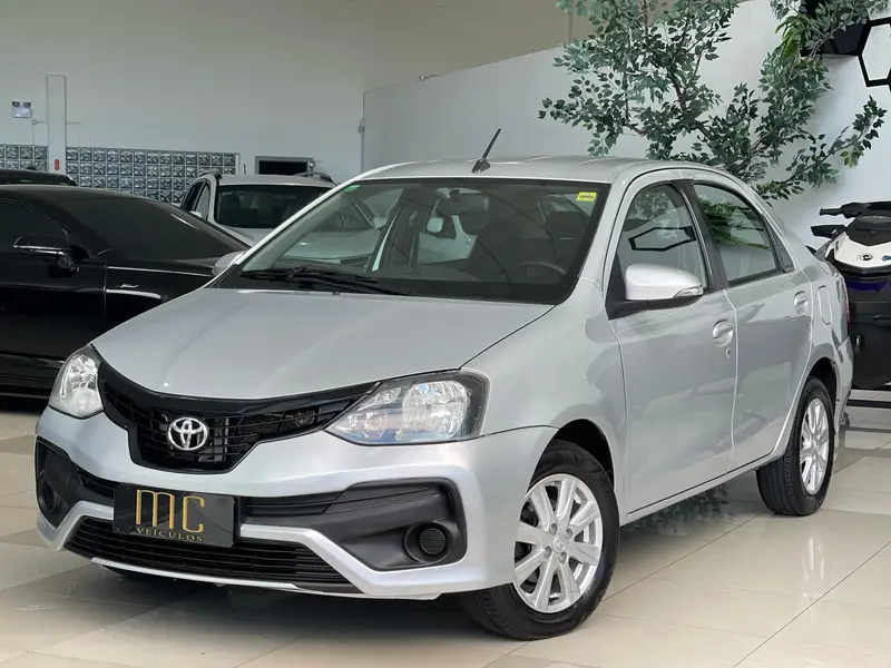 Toyota Etios Sedan X Plus 1.5 (Aut) (Flex)