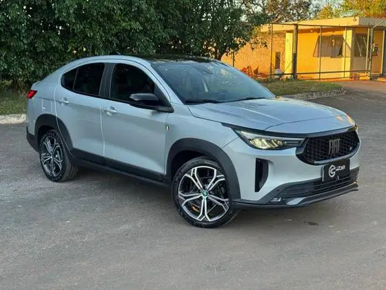 Carro Fiat Fastback 2025 Impetus