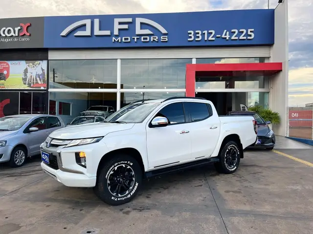 Carro Mitsubishi L200 Triton Sport 2023 HPE 2.4