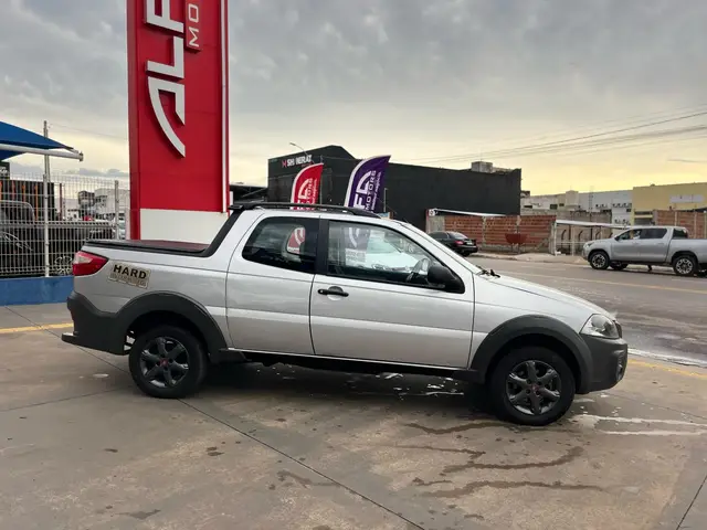 Carro Fiat Strada 2016 Working 1.4 (Flex) (Cabine Dupla)