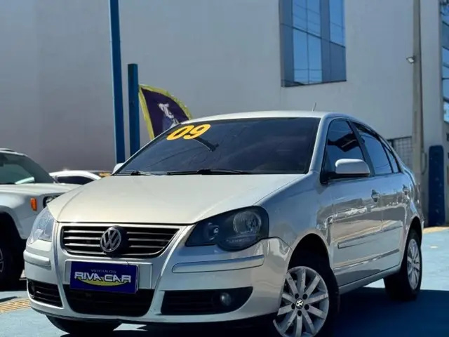 Carro Volkswagen Polo Sedan 2009 Comfortline 1.6 8V (Flex)