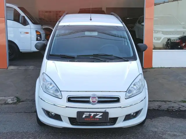 Carro Fiat Idea 2014 Essence 1.6 16V E.TorQ (Flex)