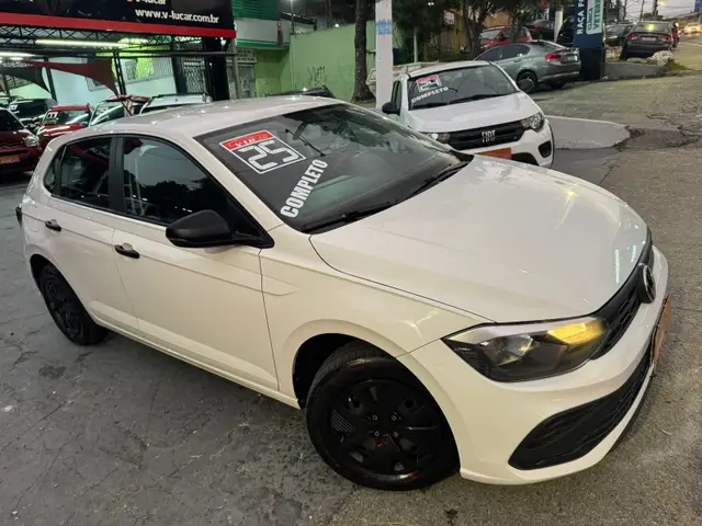 Carro Volkswagen Polo 2025 Track 1.0 Flex 12V 5p