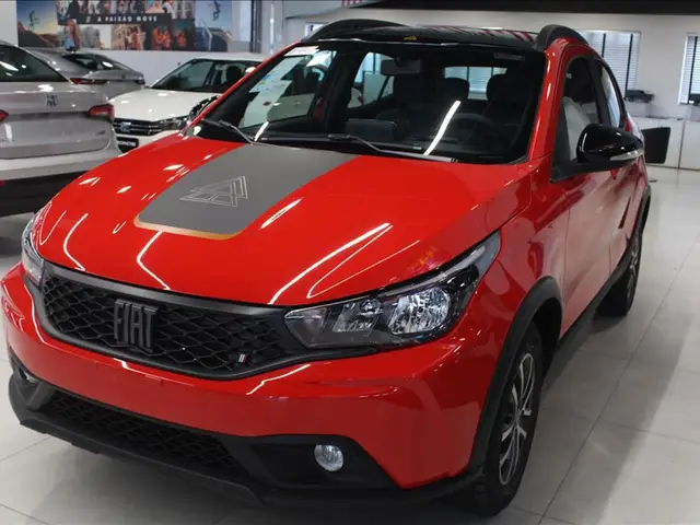 Carro Fiat Argo 2026 Trekking 1.3 CVT