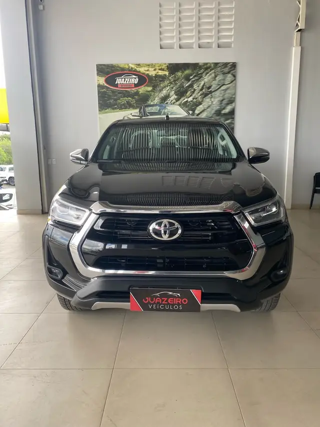 Carro Toyota Hilux Cabine Dupla 2023 SRV 4x4 2.8 Diesel